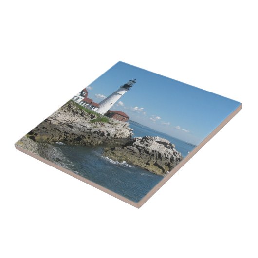 Vuurtoren van de haven van Bar Tegeltje (Zijkant)