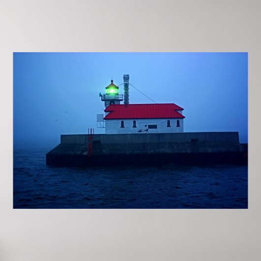 vuurtoren van Foggy South Pier Poster (Voorkant)