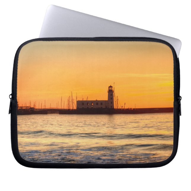 vuurtoren van Scarborough Laptop Sleeve (Voorkant)
