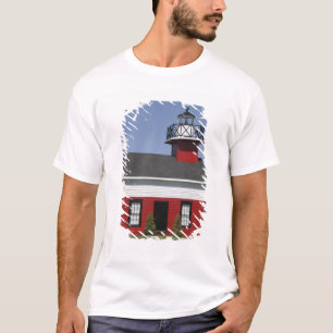 Vuurtoren verplaatst naar kust in Douglas nabij T-shirt