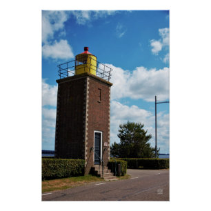 Vuurtoren voor scheepvaart in Willemstad Nederland Perfect Poster