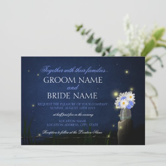 Vuurvliegen met bouquet rustige trouwuitnodiging kaart (Staand voorkant)