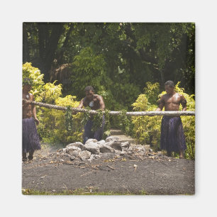 Vuurwandelaars, Polynesische Cultureel Centrum, Vi Magneet