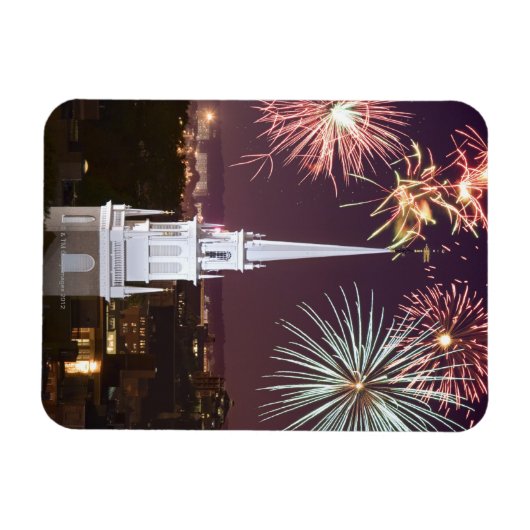 Vuurwerk boven het centrum van Boston bezienswaard Magneet (Horizontaal)