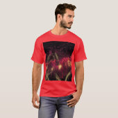 Vuurwerk dat de hemel verlicht, op een t-shirt (Voorkant volledig)