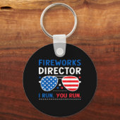 Vuurwerk Directeur Run Run 4 juli Zonnebril Sleutelhanger (Voorkant)