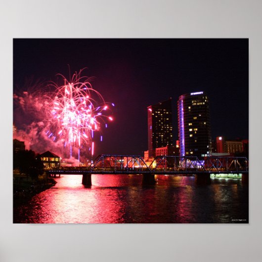 Vuurwerk in grote verkrachters poster (Voorkant)