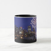 Vuurwerk over de stad mok (Midden)