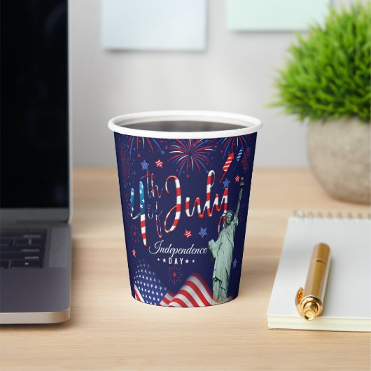 vuurwerk vierde juli met het vrijheidsbeeld papieren bekers (Insitu)