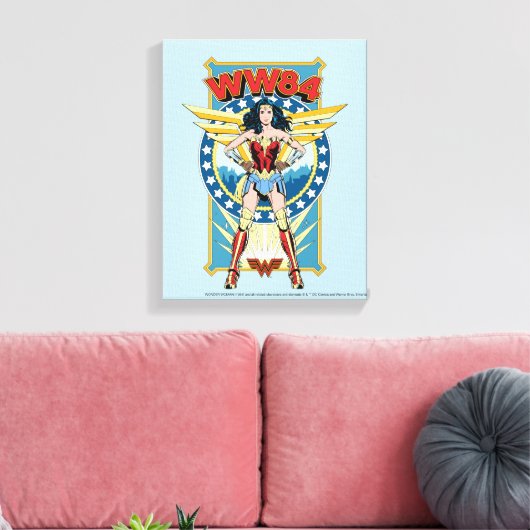 W84 | Retro Comic Wonder Woman Character Badge Canvas Afdruk (Insitu (Woonkamer))