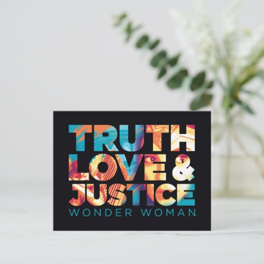 W84 | Truth Love & Justice Wonder Woman Cutout Uitnodiging Briefkaart (Staand voorkant)