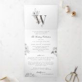 'W' Monogram Beauful Sketched Floral Wedding Drieluik Uitnodiging (Binnen)
