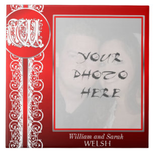 W Monogram "White Lace on Red" met foto — Tegel Tegeltje