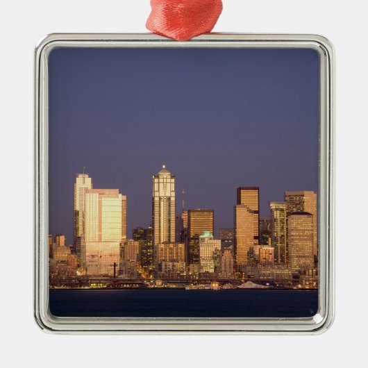 WA, Seattle, Seattle skyline en Elliott Bay Metalen Ornament (Voorkant)