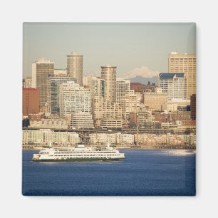 WA, Seattle, skyline van Seattle en Elliott Bay Magneet