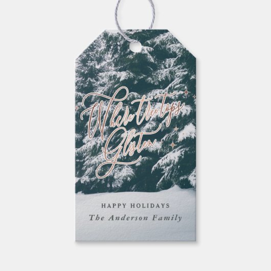 Waar boombomen topjes glinsteren kerstvakantie cadeaulabel (Voorkant)