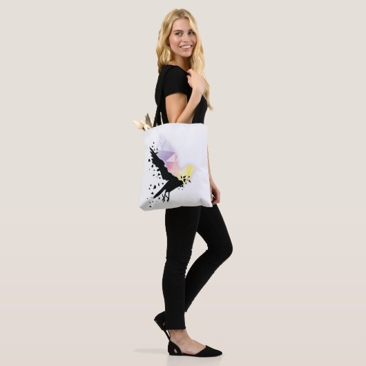 "Waar duisternis eindigt, begint de hoop." Tote Bag (Op model)