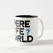 Waar is de wereld veilig? Wij willen vrijheid en v Tweekleurige Koffiemok (Voorkant rechts)