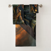 Waarnemer van het hiernamaals – Anubis. Bad Handdoek (Insitu)