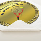 Waarom hou ik van tennis. Het maakt me warm (goud) Sherpa Deken (3/4)