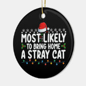 Waarschijnlijk brengt hij een verdwaalde kat mee n keramisch ornament (Links)