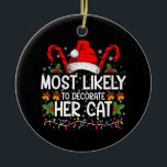 Waarschijnlijk om haar kattenfamilie te versieren keramisch ornament<br><div class="desc">De meest waarschijnlijke decoratie van haar kat familie die kerstmis aanpast</div>
