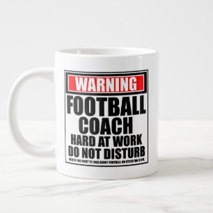 Waarschuwing Football coach hard op het werk stoor Grote Koffiekop