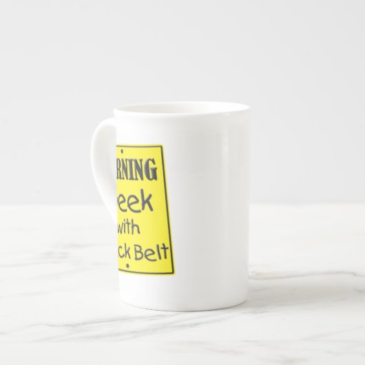 Waarschuwing Geek met zwarte gordel Mok (Links)