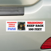 WAARSCHUWING....HOUD TERUG 100 FEET.. MET VROUW DR BUMPERSTICKER (Op auto)