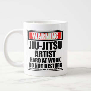 Waarschuwing jiu-Jitsu artiest hard op het werk Grote Koffiekop