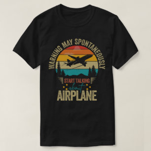 Waarschuwing kan spontaan beginnen te praten over t-shirt