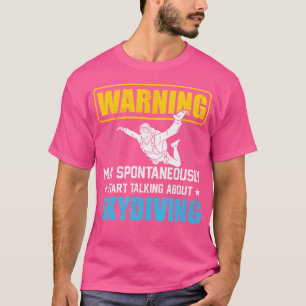 Waarschuwing kan spontaan beginnen te praten over t-shirt