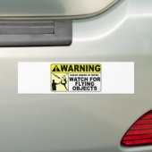 WAARSCHUWING Let op vliegende objecten! Bumpersticker (Op auto)