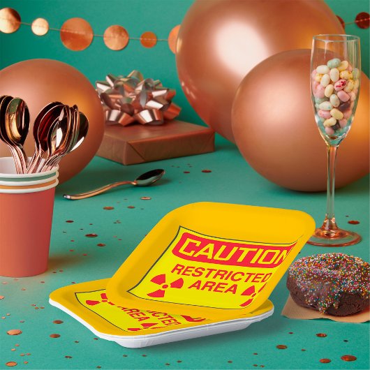 Waarschuwing met betrekking tot stralingsgevaar in papieren bordje