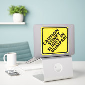 Waarschuwing Stinkende Slinky op bumper Sticker (Laptop op bureau)
