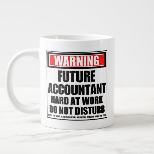 Waarschuwing toekomstige accountant hard op het we grote koffiekop