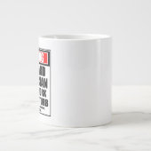 Waarschuwing toetsenbordtechnicus hard op het werk grote koffiekop (Voorkant)