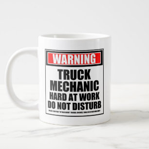 Waarschuwing Vrachtwagen Mechanic Hard At Work sto Grote Koffiekop