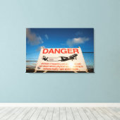 waarschuwingsbord nabij de luchthaven van Sint Maa Canvas Afdruk (Insitu (Houten vloer))