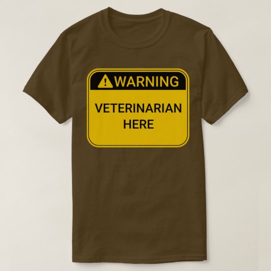 Waarschuwingspersoneel hier t-shirt (Design voorkant)