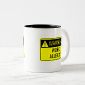 Waarschuwingswerk Allergie Funny Two-Tone Coffee M Tweekleurige Koffiemok (Voorkant rechts)