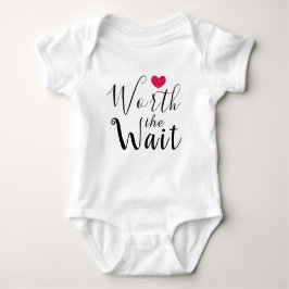 Wacht even - adoptie - hart - nieuwe baby romper
