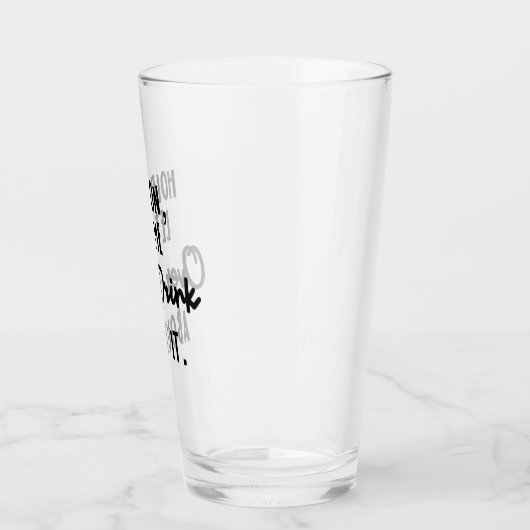 Wacht even, laat me over het bierglas drinken glas (Links)