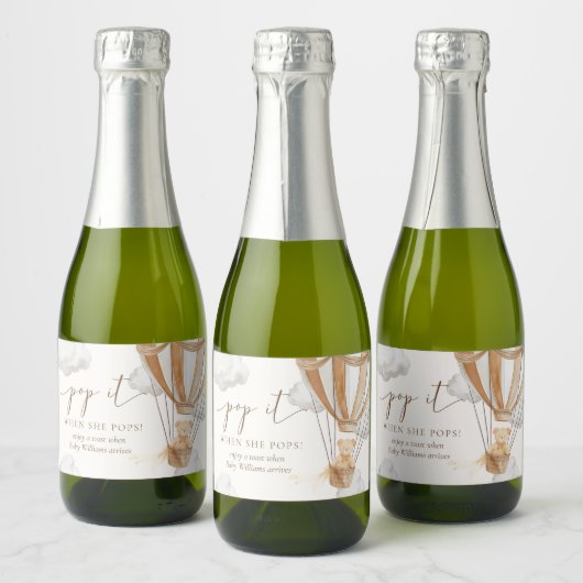 Wacht nauwelijks tot Tan Teddy Bear het Pop als ze Sparkling Wijnetiket (Flessen)