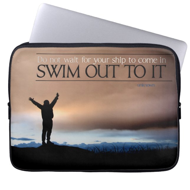 "Wacht niet op uw Inspirerend" Offerte Laptop Sleeve (Voorkant)