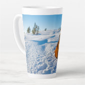 Wachten in de sneeuw latte mok (Linkerhoek)