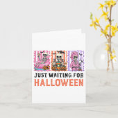 Wachten op Halloween Skeleton Spooky Summer Kaart (Gele Bloem)