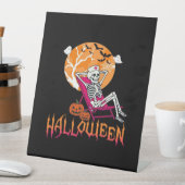Wachten op Halloween Summer Nurse Skeleton P Reclamebord Met Voetstuk (Insitu)