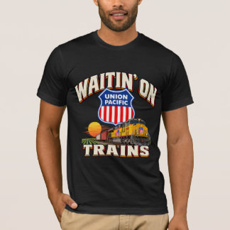 WACHTEN OP TREINEN. UNION PACIFIC. T-SHIRT