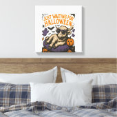 Wachtend Op Halloween Highland Rund Canvas Afdruk (Insitu (Slaapkamer))